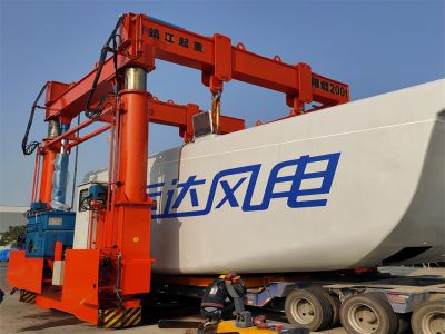 液壓龍門(mén)吊優(yōu)勢(shì)多，深受客戶喜歡！
